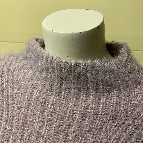 2/$30⚡️- SWEATER | Women’s Tu sweater size 8 (fits small) - Picture 4 of 5